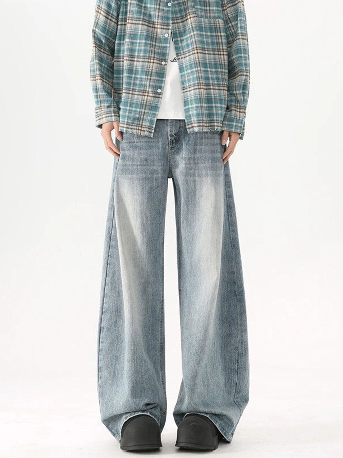 Jean Men's all-match casual loose wide-leg washed blue jeans Size US 32 / EU 48 - 1 Thumbnail