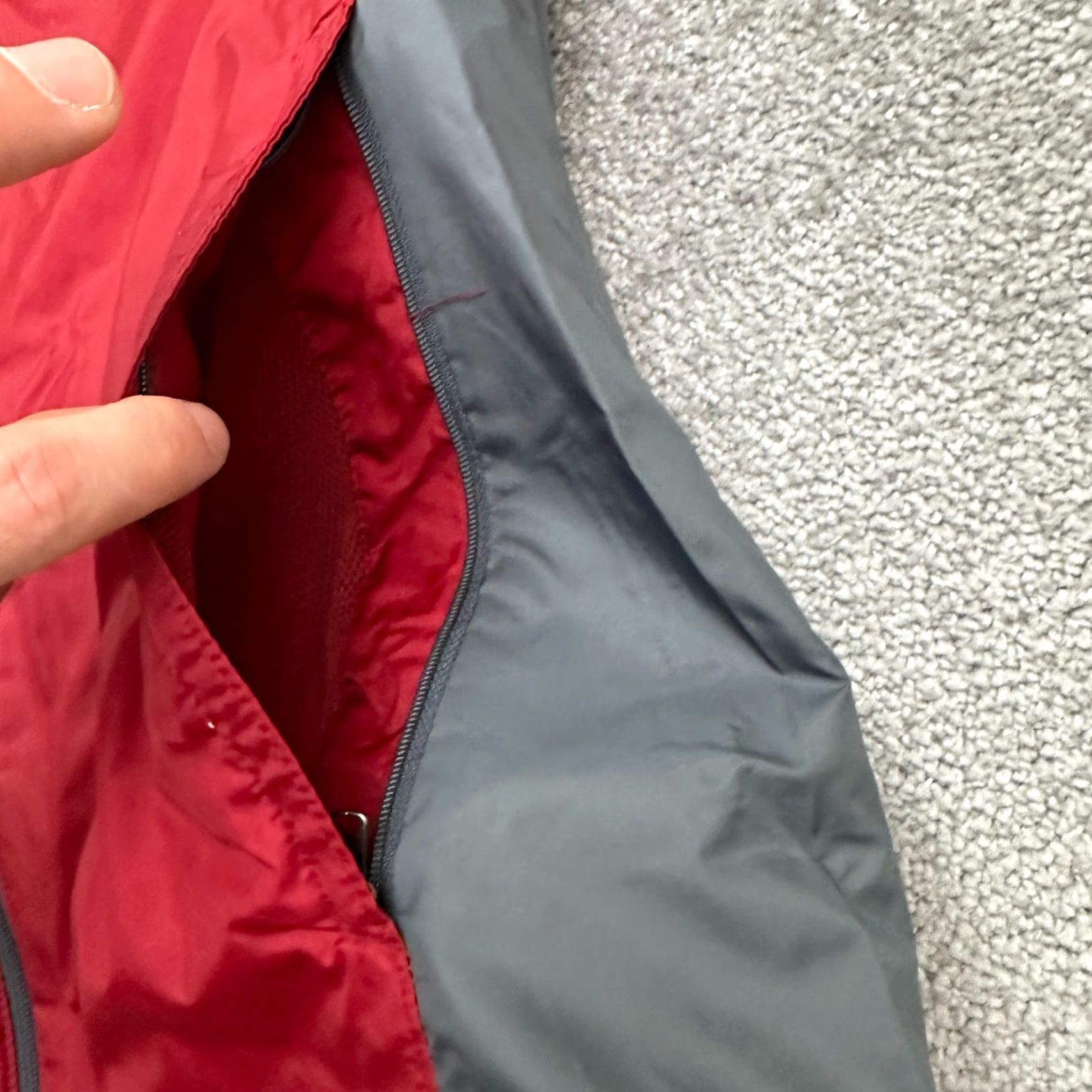 Vintage Columbia Water Light II Windbreaker Jacket Mens Large Red Gray Full Zip Hooded Jacket Regular Size US L / EU 52-54 / 3 - 5 Thumbnail