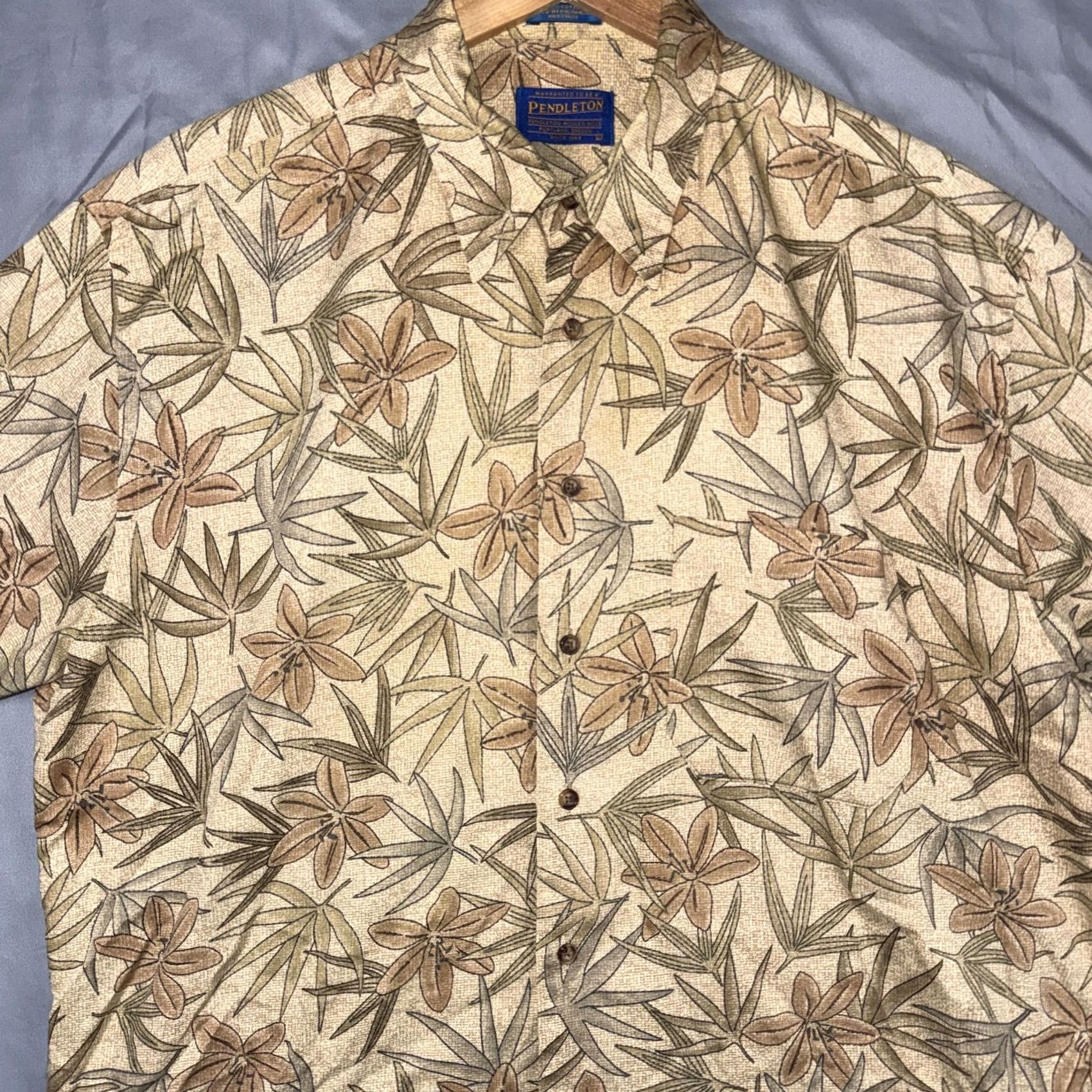 Pendleton Pendleton Shirt Mens L Beige Floral Hawaiian Aloha Button Front Casual Shirt Size US L / EU 52-54 / 3 - 5 Thumbnail