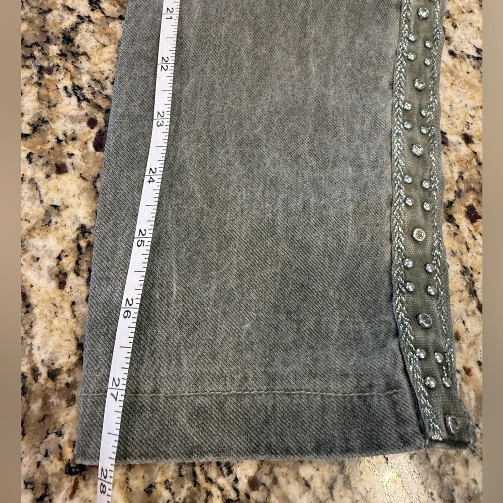 Other Morie’s Boutique gray jeans embroidered embellished SZ S/M Size 30" / US 8 / IT 44 - 10 Thumbnail