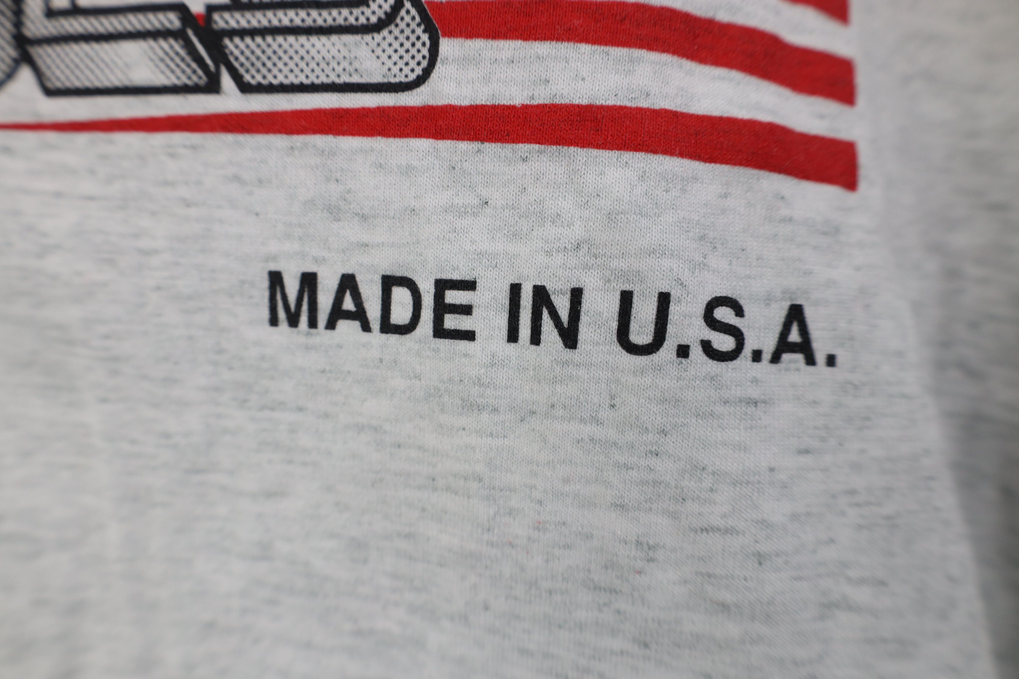 Vintage Vintage 90s Tools Wrap Your Hands T-Shirt Heather Gray USA Size US L / EU 52-54 / 3 - 5 Thumbnail