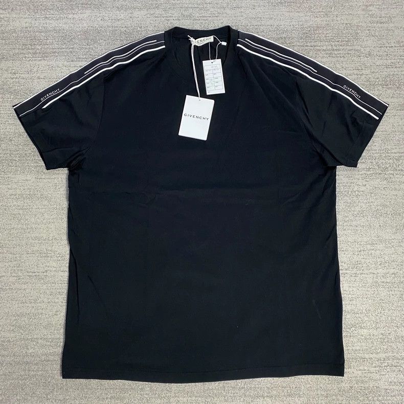 Givenchy Givenchy Side Stripe Logo Black and White Short Sleeve Size US M / EU 48-50 / 2 - 1 Thumbnail