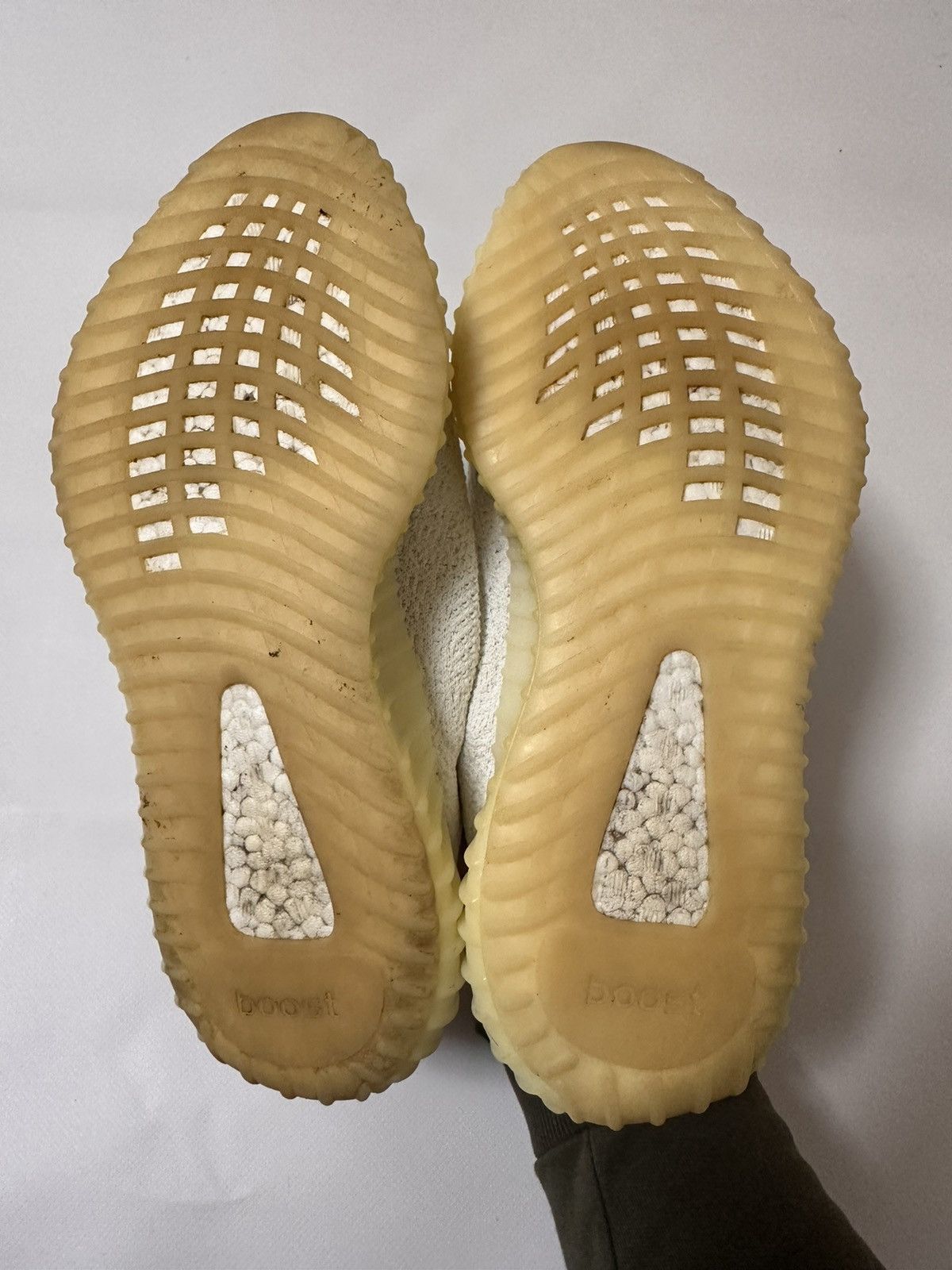 Adidas × Kanye West × Yeezy Adidas Yeezy Boost 350 V2 Cream White Size US 9 / EU 42 - 12 Thumbnail