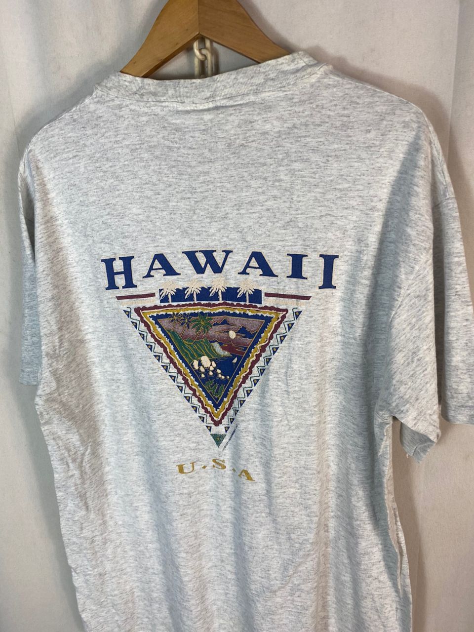 Hanes Vintage hawaii backhit printed tshirt by hanes Size US L / EU 52-54 / 3 - 7 Thumbnail
