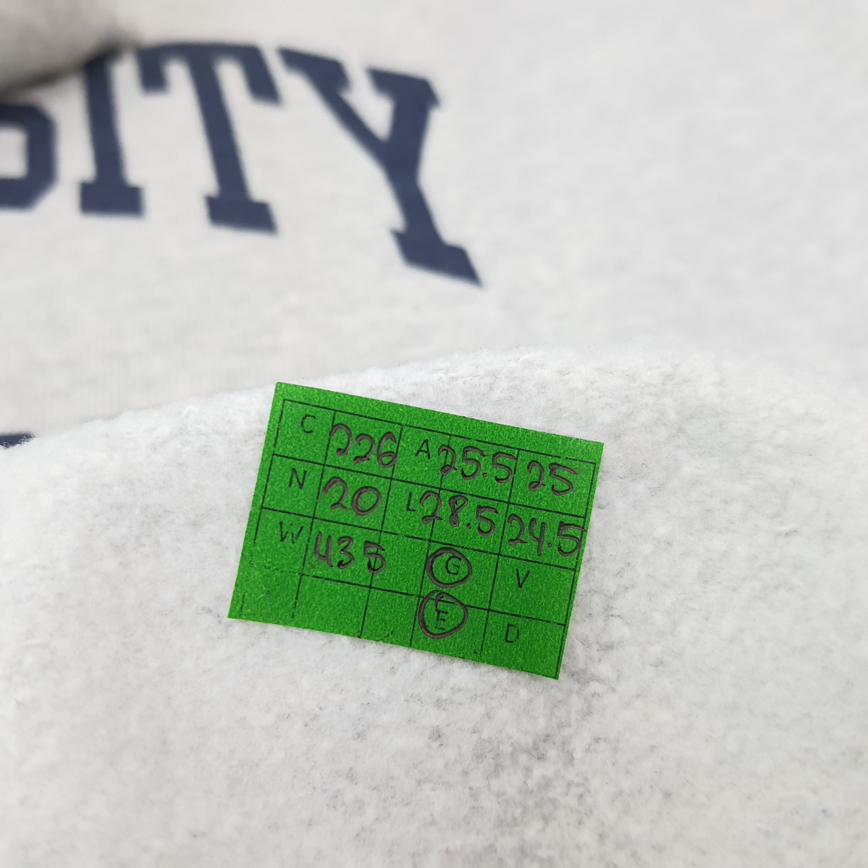 Vintage Vintage University of Kentucky USA Sweatshirt C226N20 Size US XL / EU 56 / 4 - 7 Thumbnail