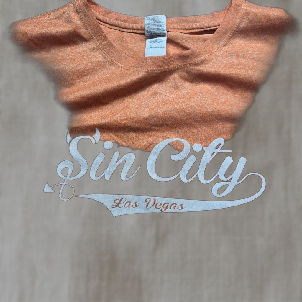 Gildan VINTAGE Shirt Las Vegas Sin City T-Shirt Adult XL Orange Graphic 90s Mens Size US XL / EU 56 / 4 - 1 Thumbnail