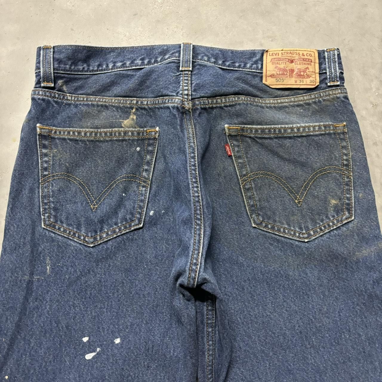 Levi's × Vintage Crazy Vintage Y2K/2000s Grunge Levi’s Dark Wash Paint Splatter Denim Jeans! Size US 34 / EU 50 - 7 Thumbnail