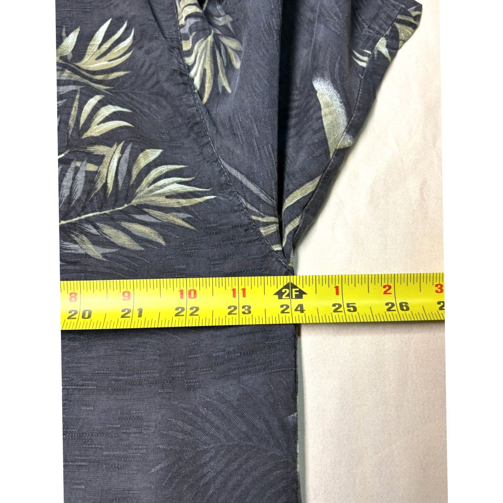 Tommy Bahama Tommy Bahama Mens Silk Palm Tree Camp Shirt Black Short Sleeve Button Down L Size US L / EU 52-54 / 3 - 6 Thumbnail