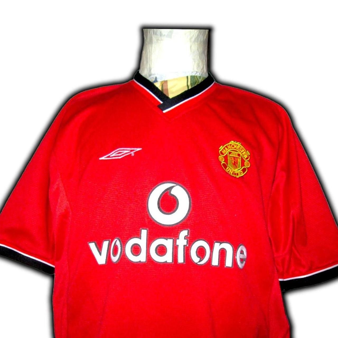 Umbro Manchester united England 2000 2001 2002 Home shirt jersey Size US M / EU 48-50 / 2 - 3 Thumbnail
