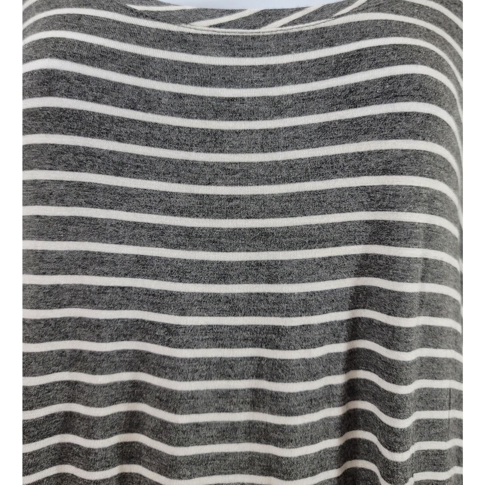 Other Maurices Gray White Striped Hi Low Top 1 18 20 Plus Stretchy Size XXL / US 16-18 / IT 52-54 - 2 Thumbnail