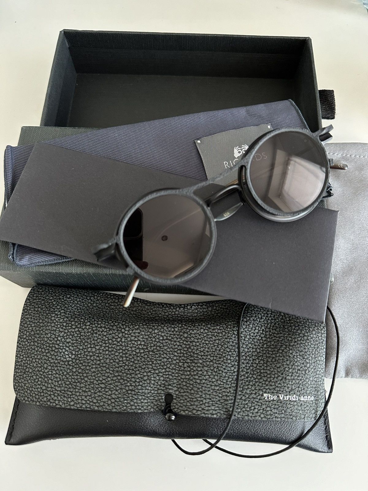Gucci GG0584S Mask Gold and brown Unisex Sunglasses Shades