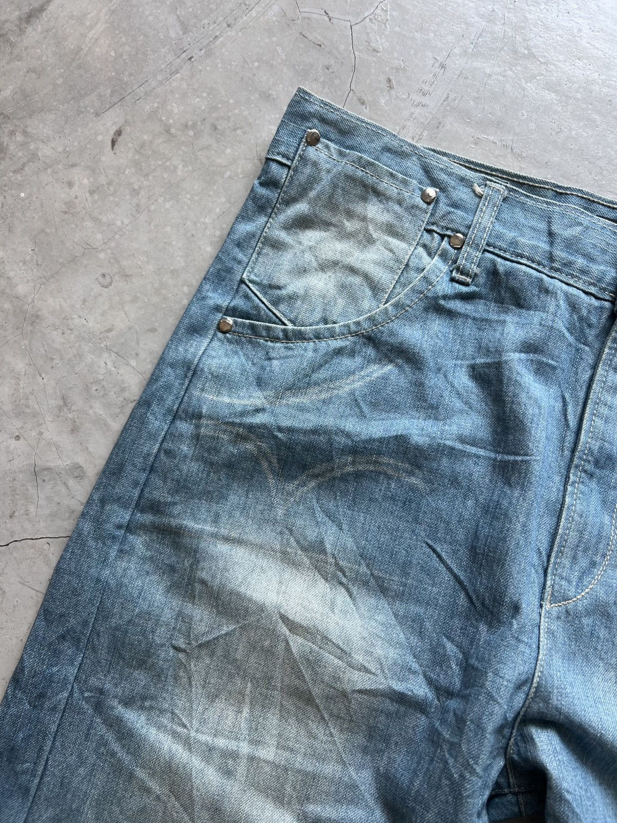 Levi's Vintage Levis Engineered Twisted Jeans Actual 35x31 Size US 35 - 4 Thumbnail