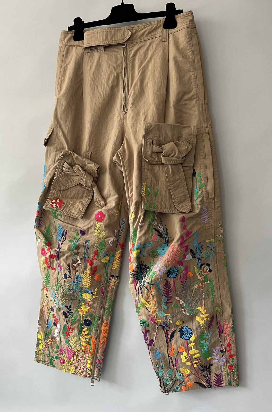 Louis Vuitton Louis Vuitton Flower Embroidered Cargo Pants Size US 34 / EU 50 - 3 Thumbnail