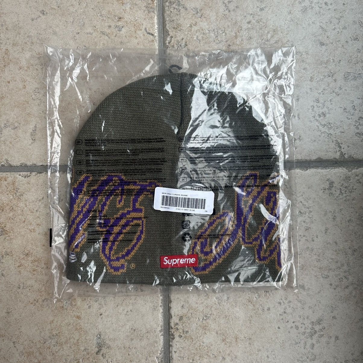 New Era × Supreme Supreme New Era Cursive Beanie Olive Size ONE SIZE - 2 Thumbnail