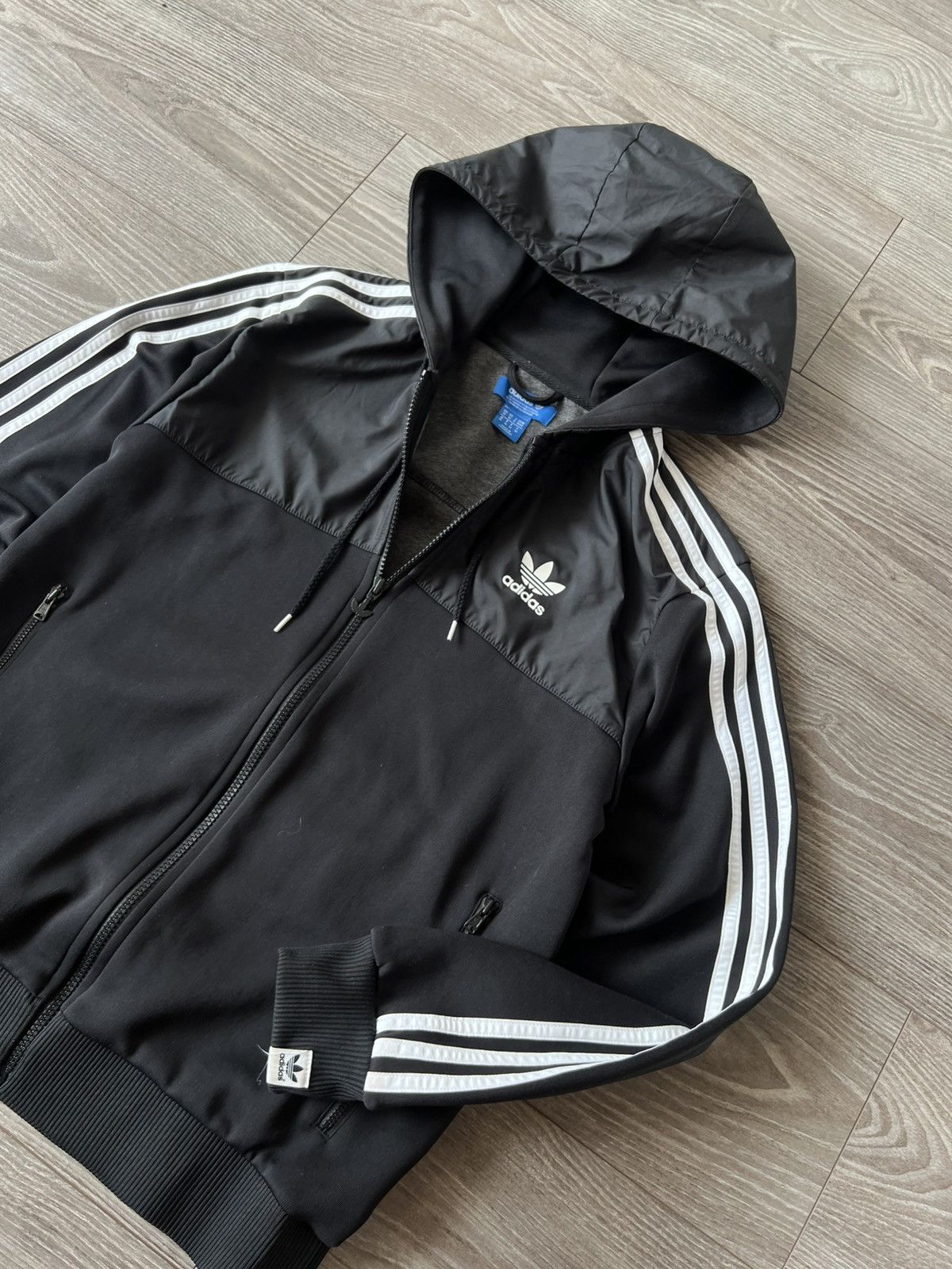 Adidas Archival Adidas Three Stripes Avant Garde Nylon Jacket Size US M / EU 48-50 / 2 - 9 Thumbnail