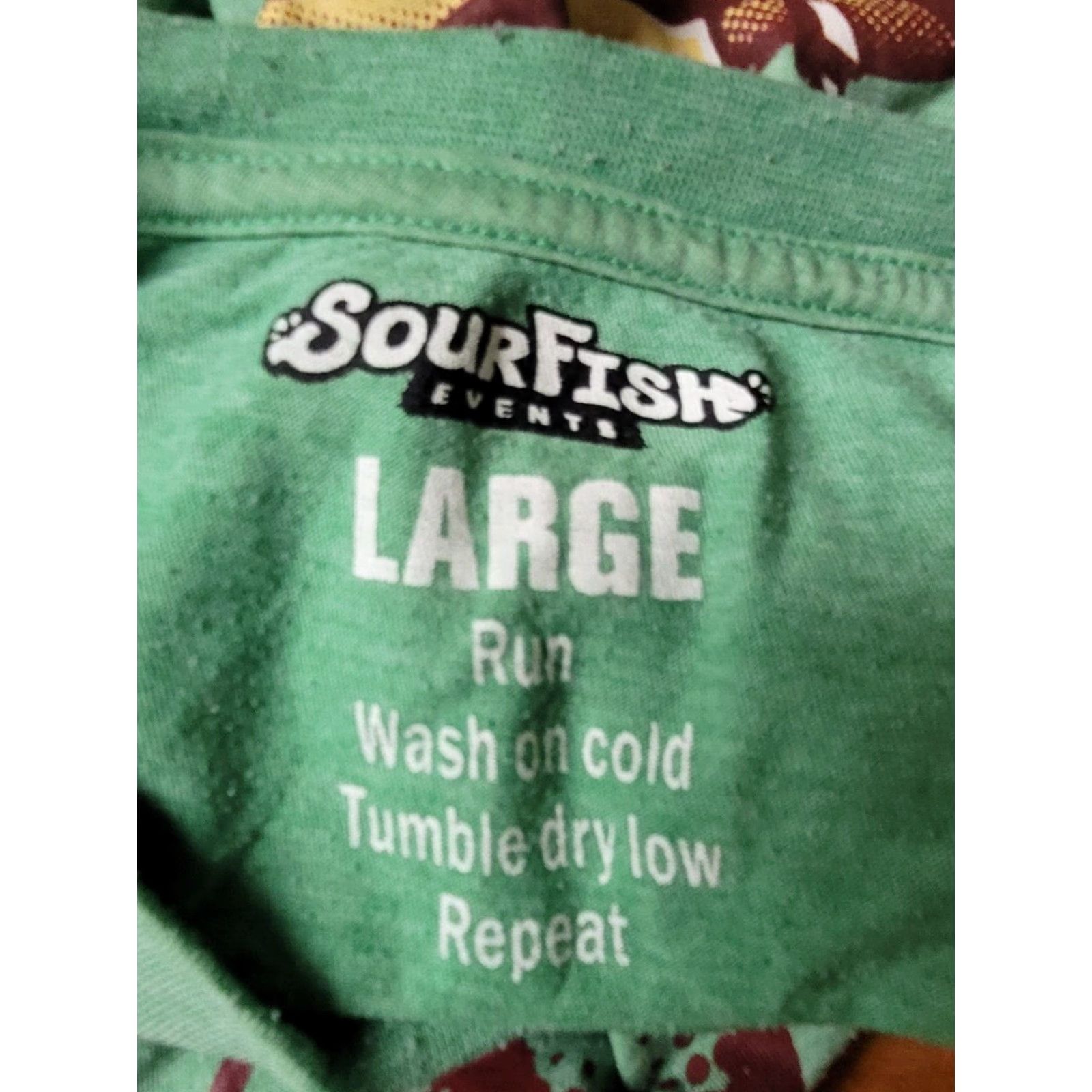 Cider Sour Fish The Hard Cider Run 2018 T Shirt Green Short Sleeve Large Mens Regular Cotton Blend Graphic Tee Running Racing Pattern Solid Men’s L Size US L / EU 52-54 / 3 - 4 Thumbnail