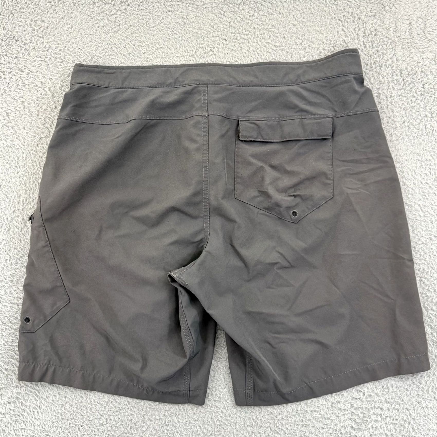 The North Face The North Face Shorts Mens 36 Gray Outdoor Hiking Casual Stretch Zip Light 10” Size US 36 / EU 52 - 7 Thumbnail