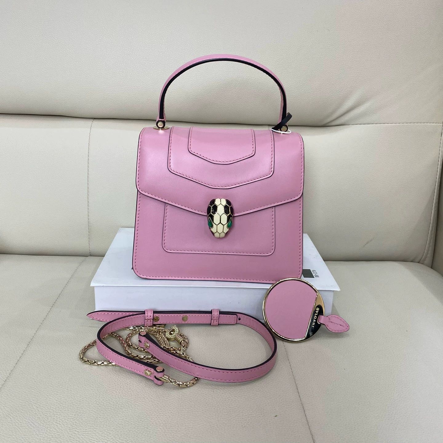 Bvlgari Pre-loved Bag Very good condition Size ONE SIZE - 1 Thumbnail