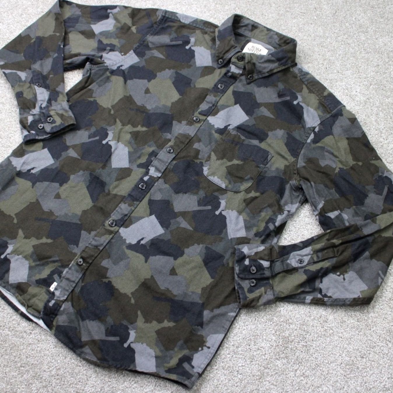 Lands' End Blake Shelton x Lands End Camo Shirt Mens Large 16-16.5 Green/Gray L/S Button-Up Shirt Size US L / EU 52-54 / 3 - 4 Thumbnail