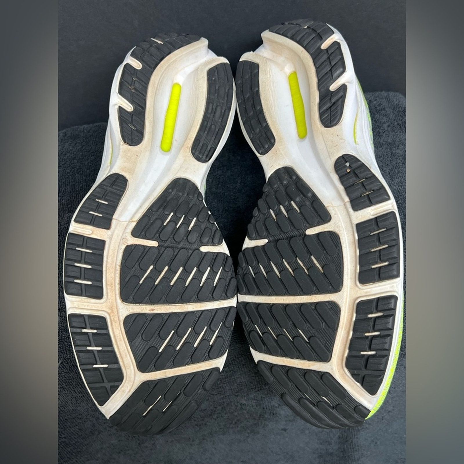 Mizuno Mizuno Wave Rider 24 Waveknit Men's Shoes Volt SZ 12 CLEAN Size US 12 / EU 45 - 8 Thumbnail
