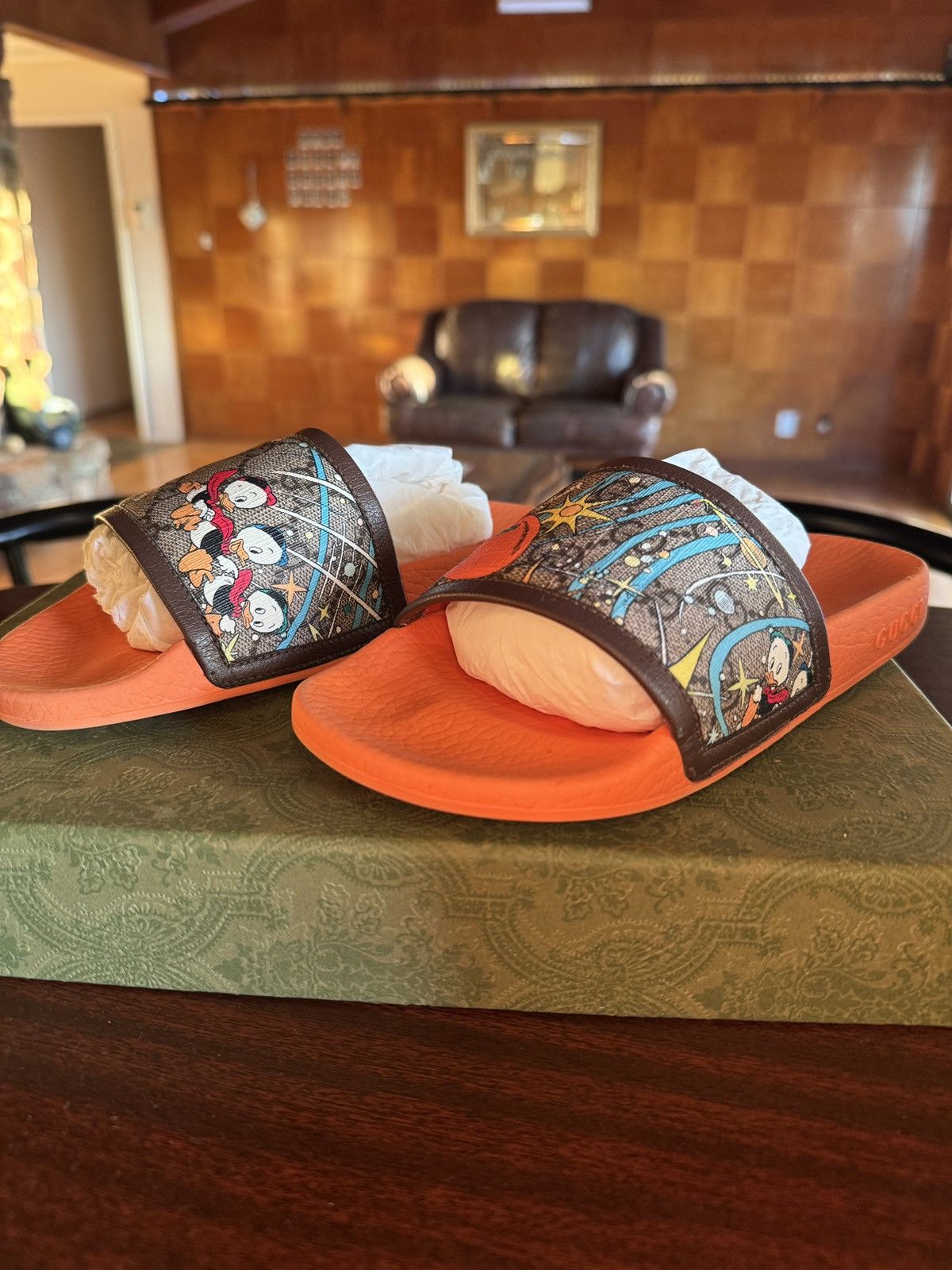 Disney × Gucci GUCCI X DISNEY DONALD DUCK Size US 5.5 / IT 35.5 - 2 Thumbnail