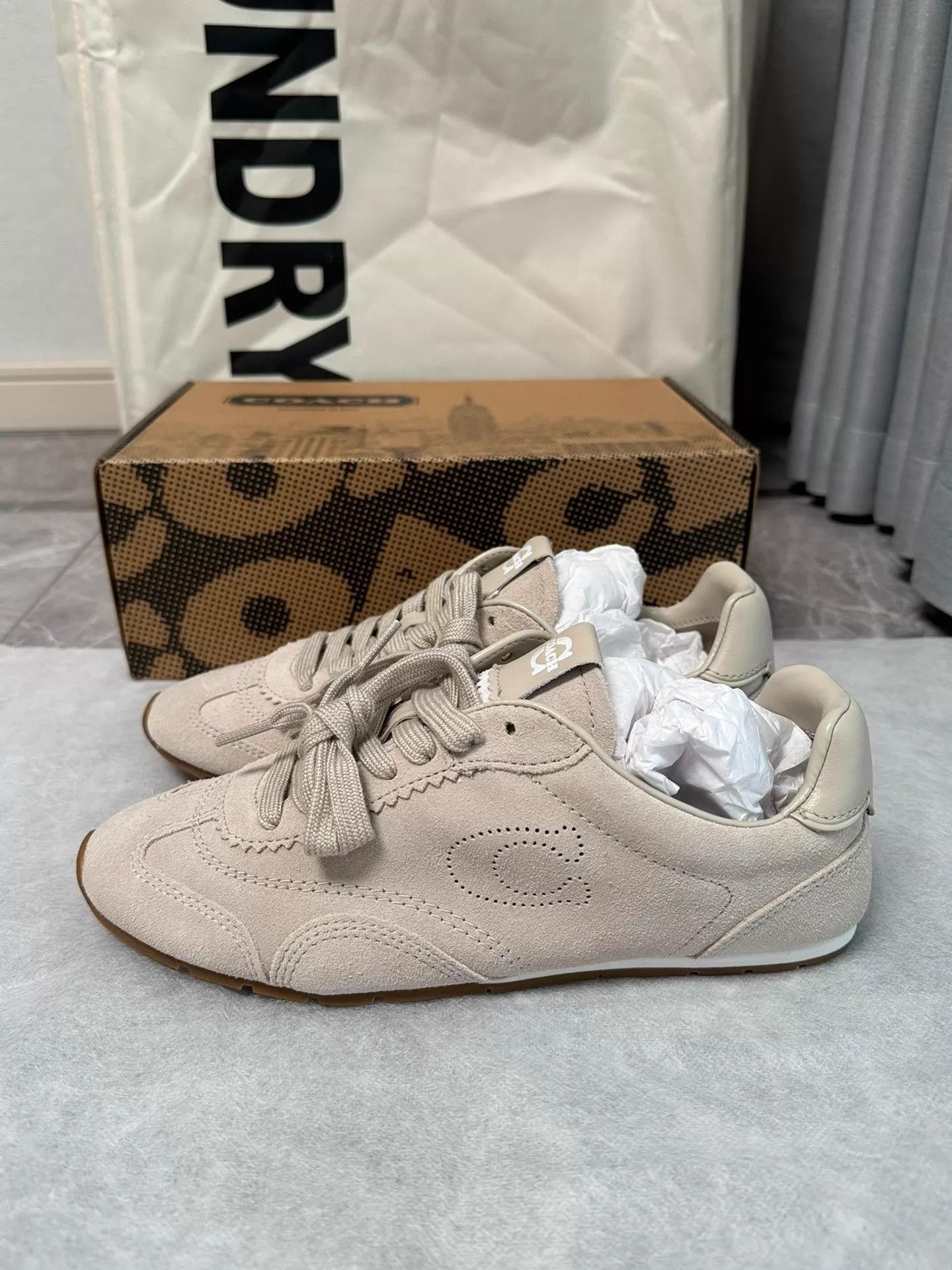 Coach COACH Beige Suede Women's Low-Top Court Trainer Size 37 Size US 6.5 / IT 36.5 - 1 Thumbnail