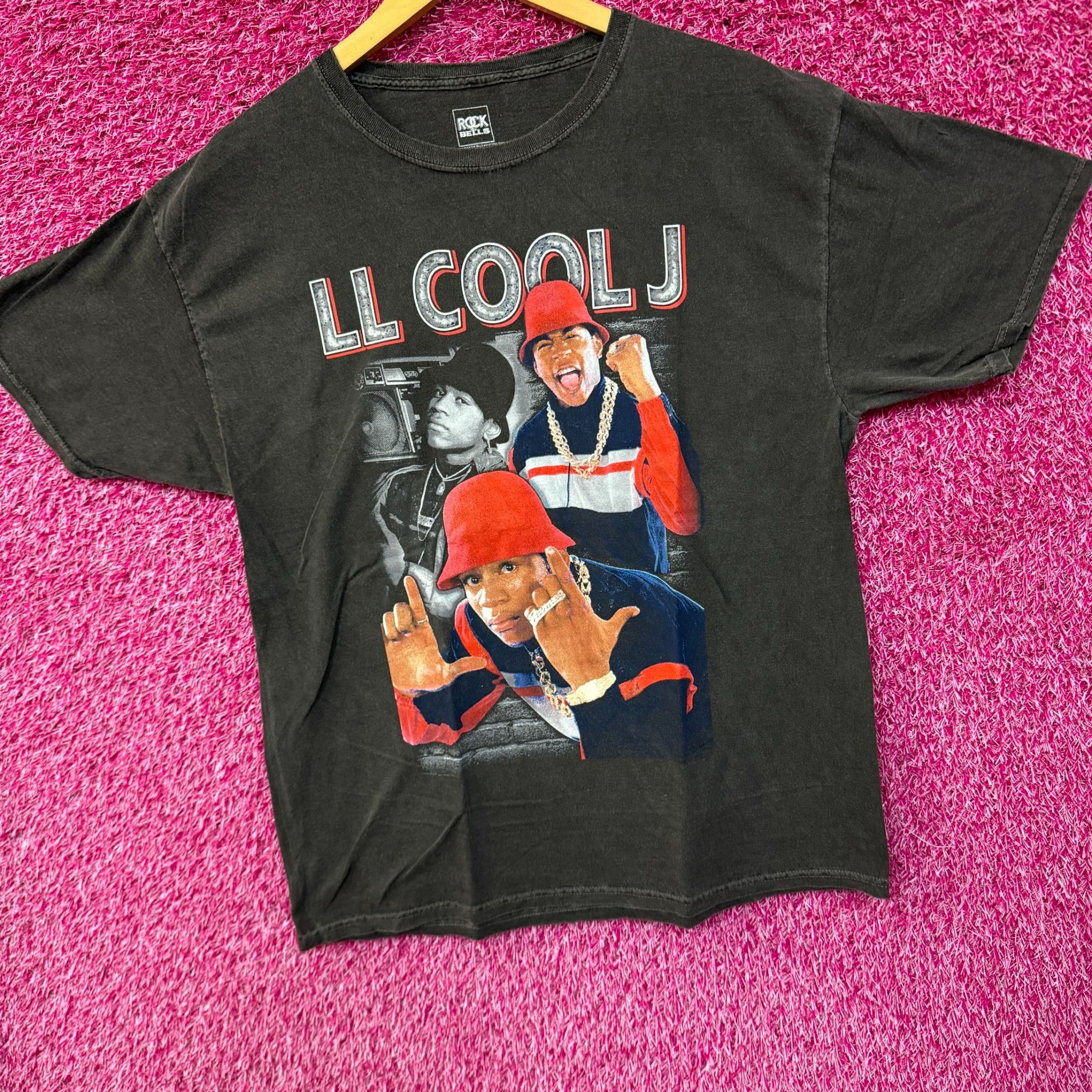 Band Tees LL Cool J East Coast Rapper Collage Rock the Bells Rap Tee M Size US M / EU 48-50 / 2 - 3 Thumbnail