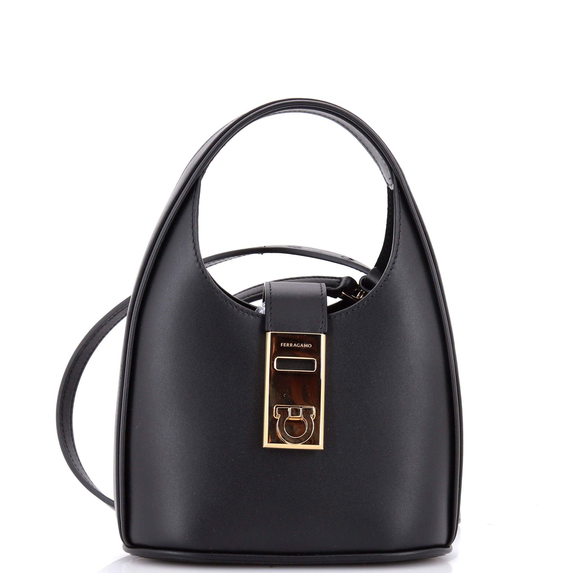 Salvatore Ferragamo Gancini Buckle Hobo Size ONE SIZE - 1 Thumbnail
