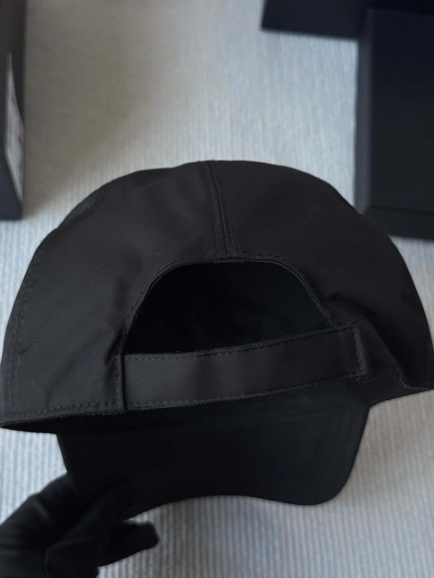 Prada Prada Black Embroidered Logo Baseball Cap M Size ONE SIZE - 4 Thumbnail