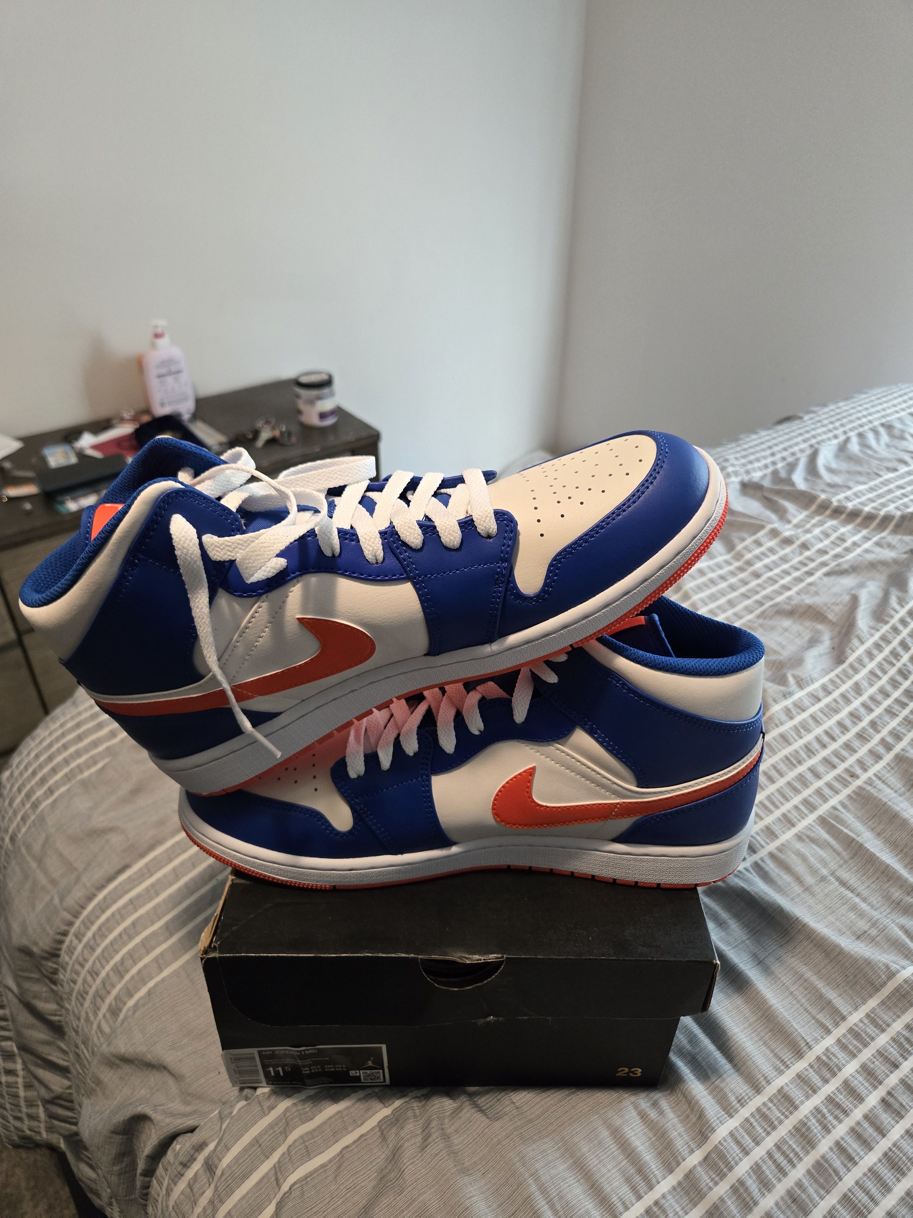 Nike Jordan 1 mid Wheaties Size US 11.5 / EU 44-45 - 3 Thumbnail