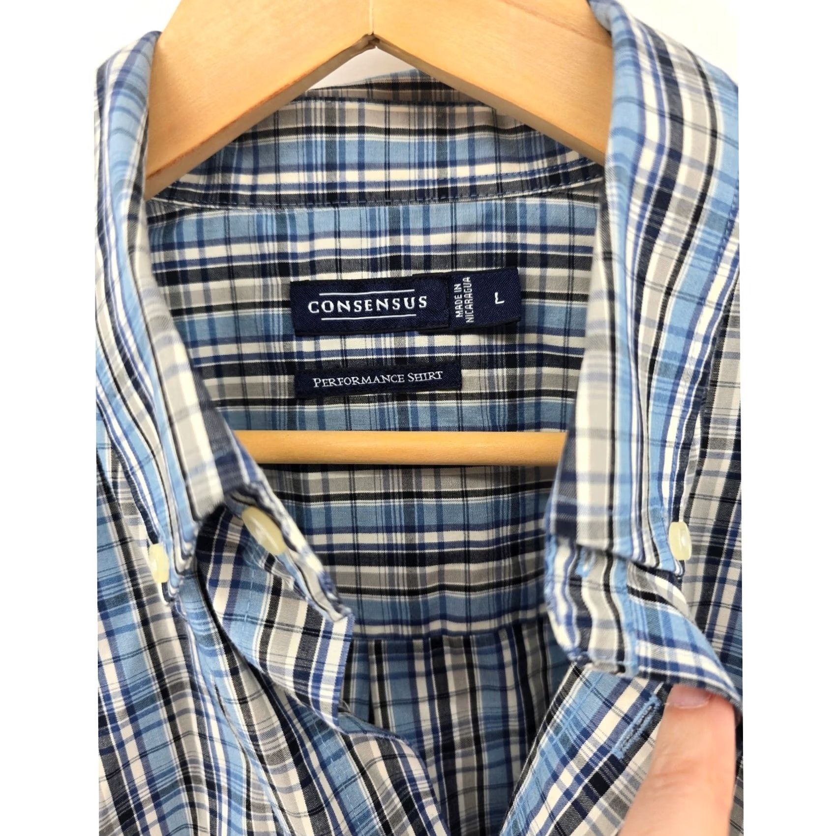 Vintage Consensus Button Down Shirt Mens Large Blue Plaid Performance Long Sleeve Pocket Shirt Size US L / EU 52-54 / 3 - 2 Thumbnail