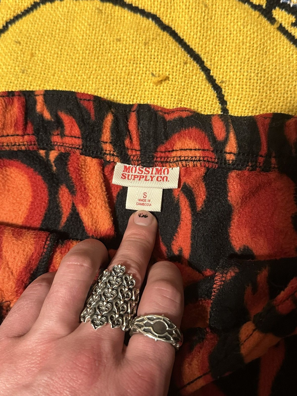 Mossimo Vintage Mossimo Fire Fleece Pants Size US 30 / EU 46 - 3 Thumbnail