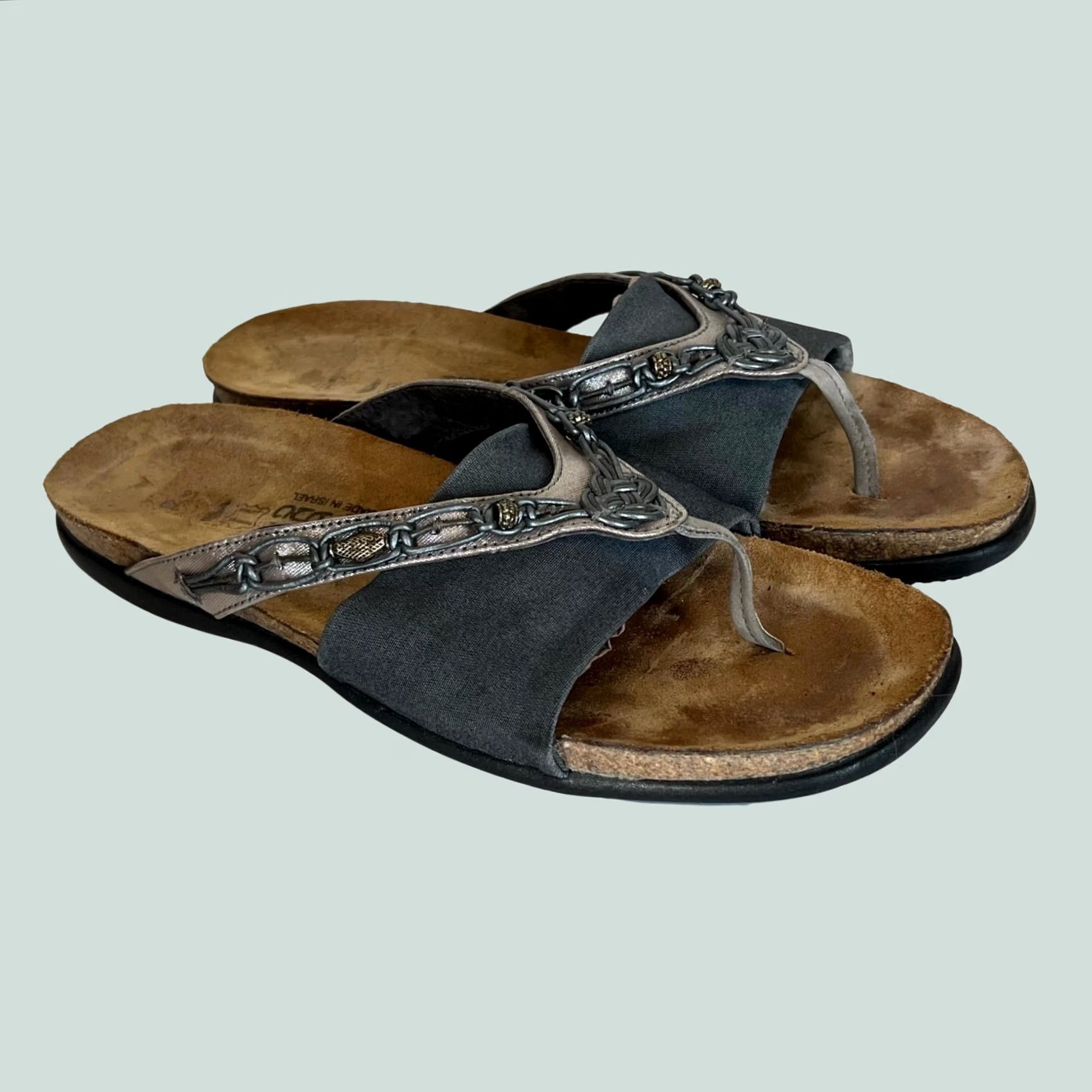 Vintage Naot Jennifer Sandal Gray Silver Leather Flip Flop Thong Flat Womens 39 US 8/8.5 Size US 8 / IT 38 - 1 Thumbnail