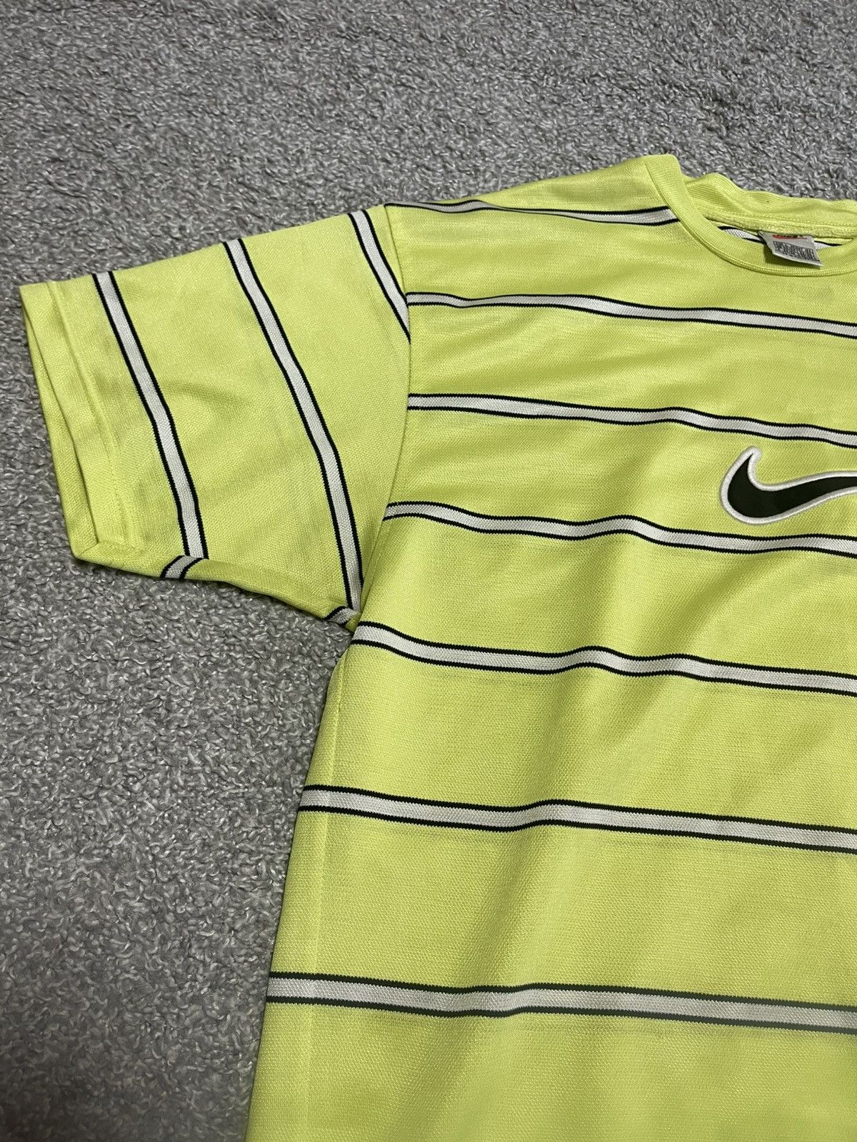 Nike × Vintage 90s NIKE VINTAGE NEON Y2K OVERSIZED DRILL BIG CENTER SWOOSH Size US L / EU 52-54 / 3 - 5 Thumbnail