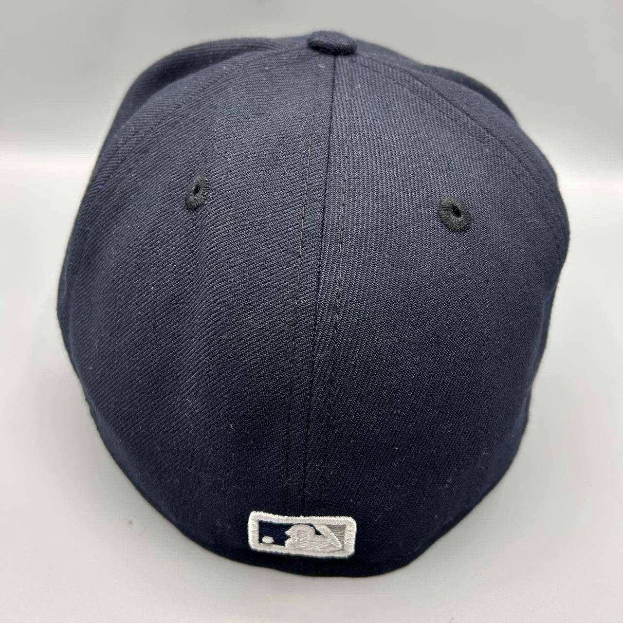 New Era New York Yankees Hat Men 7 1/4 Navy Post Season Fitted Cap Size ONE SIZE - 5 Thumbnail