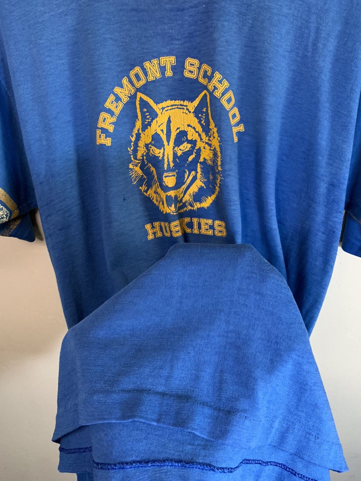Velva Sheen × Vintage *RARE* Vintage 1970’s Fremont Huskies Single Stitch T-Shirt Size US XL / EU 56 / 4 - 4 Thumbnail