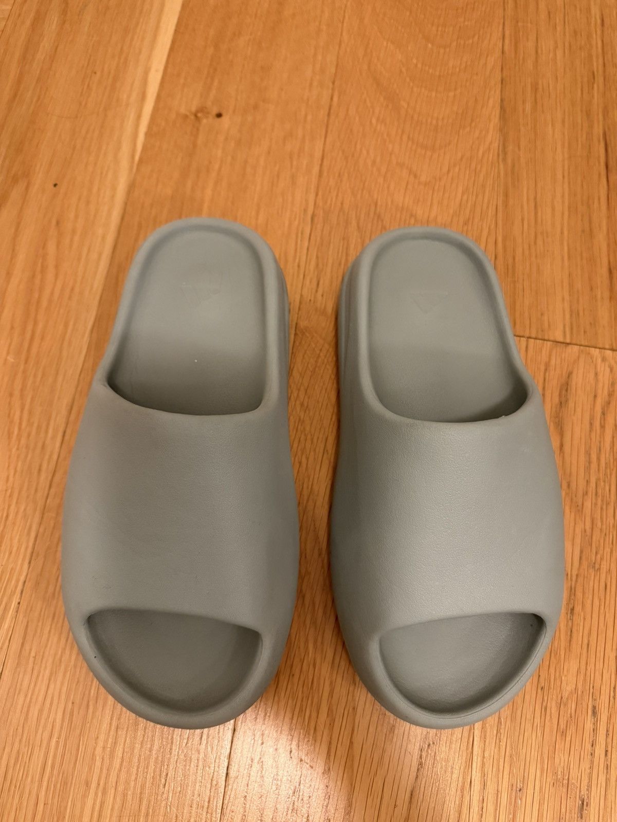 Adidas × Kanye West YEEZY SLIDE SALT Size US 8 / EU 41 - 2 Thumbnail