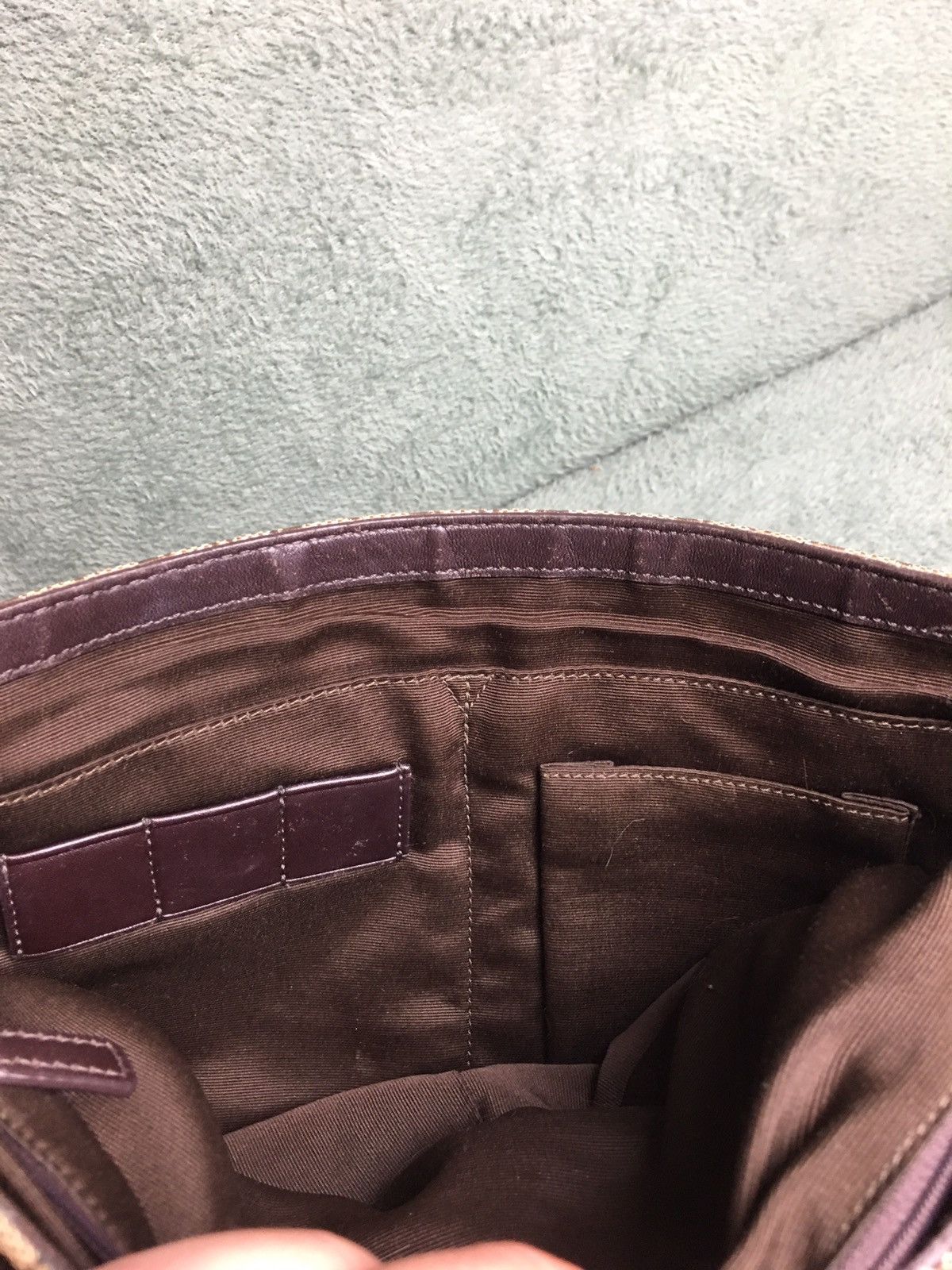 Coach COACH Vintage Monogram Logo Canvas Messenger Shoulder Bag Size ONE SIZE - 17 Thumbnail