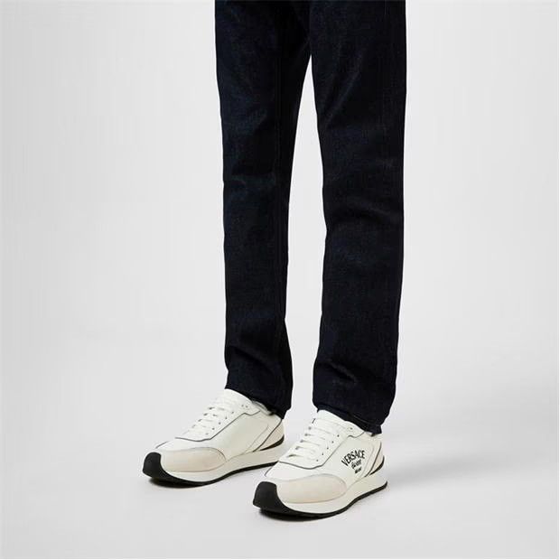 o1g2r1mq0824 New Logo Runner Trainers White & Black