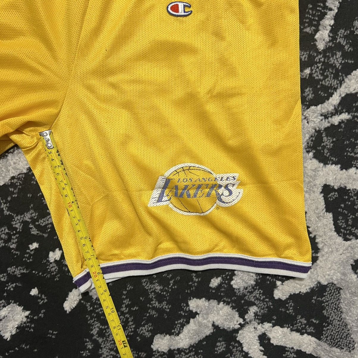 Champion Vintage 90s LA Los Angeles Lakers Champion NBA Team Shorts Size US 32 / EU 48 - 3 Thumbnail