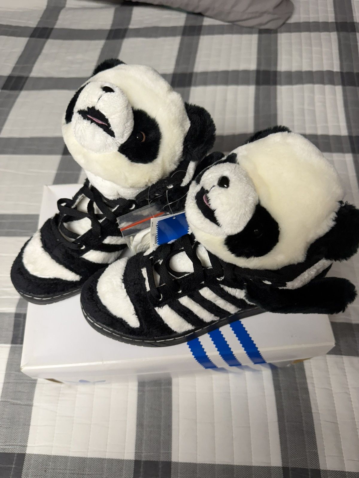 Jeremy Scott Brand New Adidas Jeremy Scott Panda Bear Size US 9 / EU 42 - 6 Thumbnail