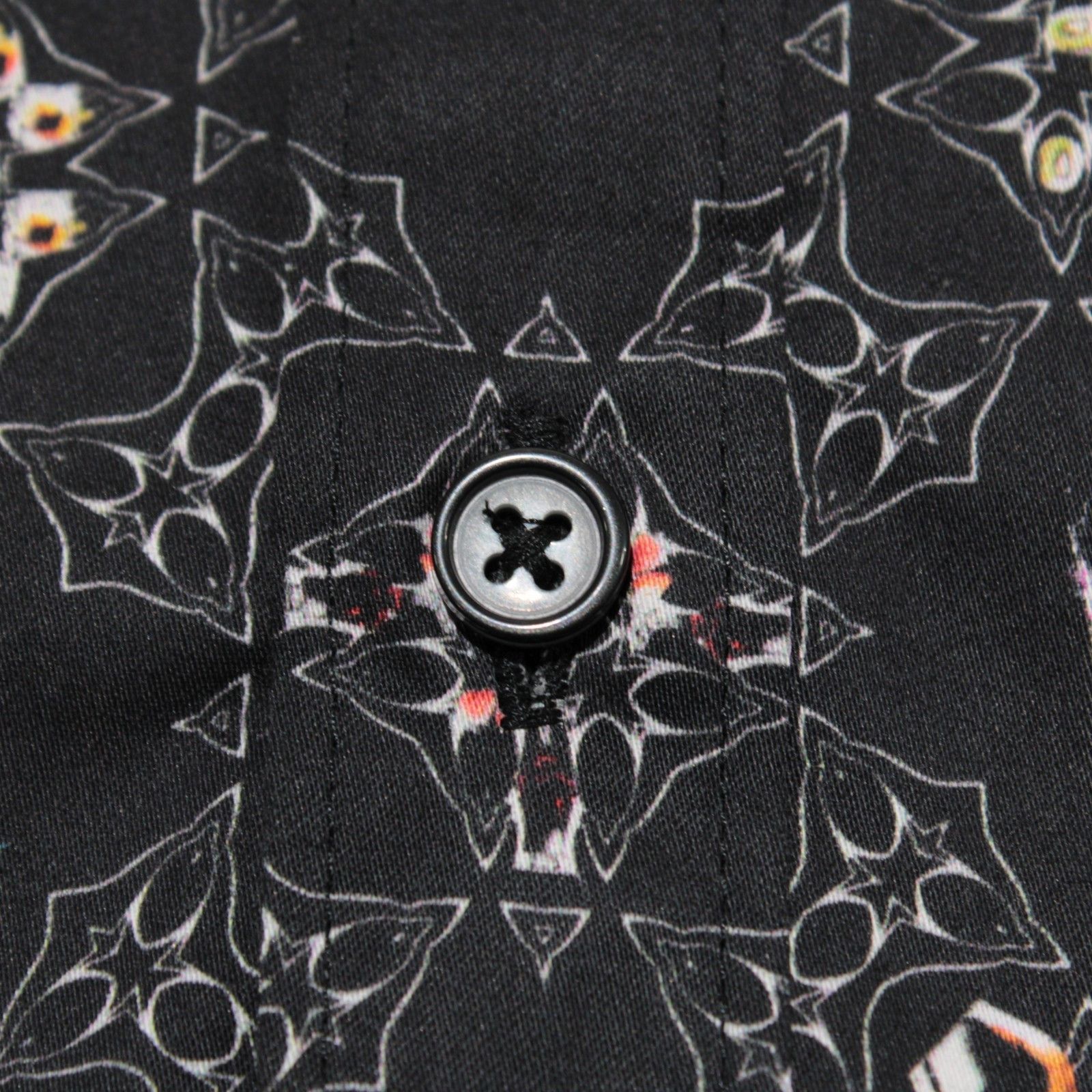 Robert Graham Robert Graham New with tags Shirt Size XL US In Black Size US XL / EU 56 / 4 - 2 Thumbnail