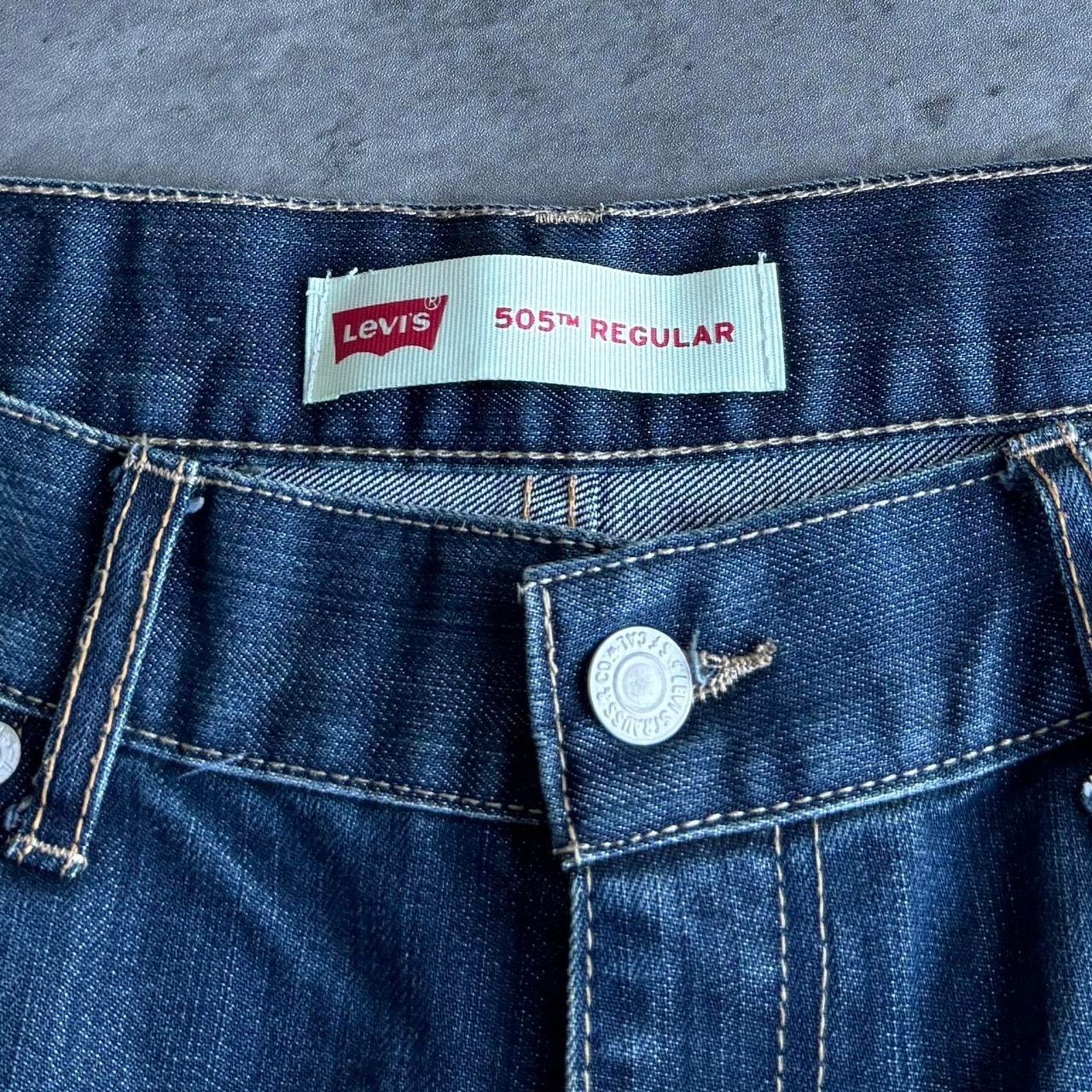 Levi's × Levi's Vintage Clothing × Vintage Vintage Y2K Levi’s 505 Regular Fit Essential Denim Jeans Size US 33 - 4 Thumbnail