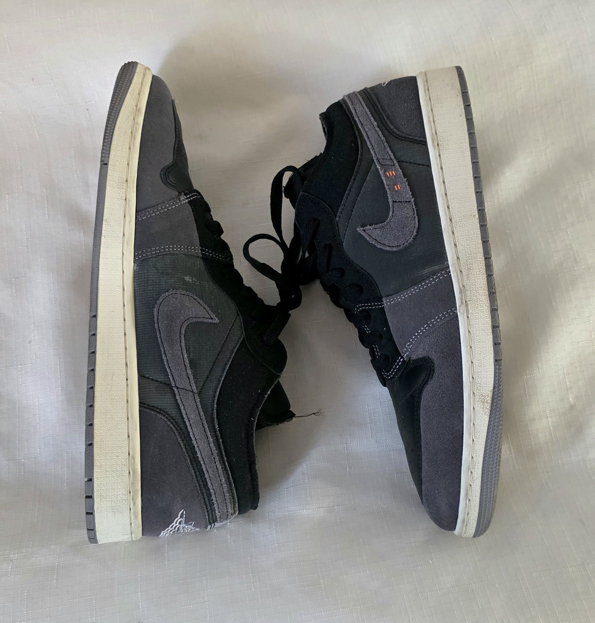 Jordan Brand Nike X Air Jordan 1 Low SE Craft 'Inside Out" Black Gray 12 Size US 12 / EU 45 - 5 Thumbnail