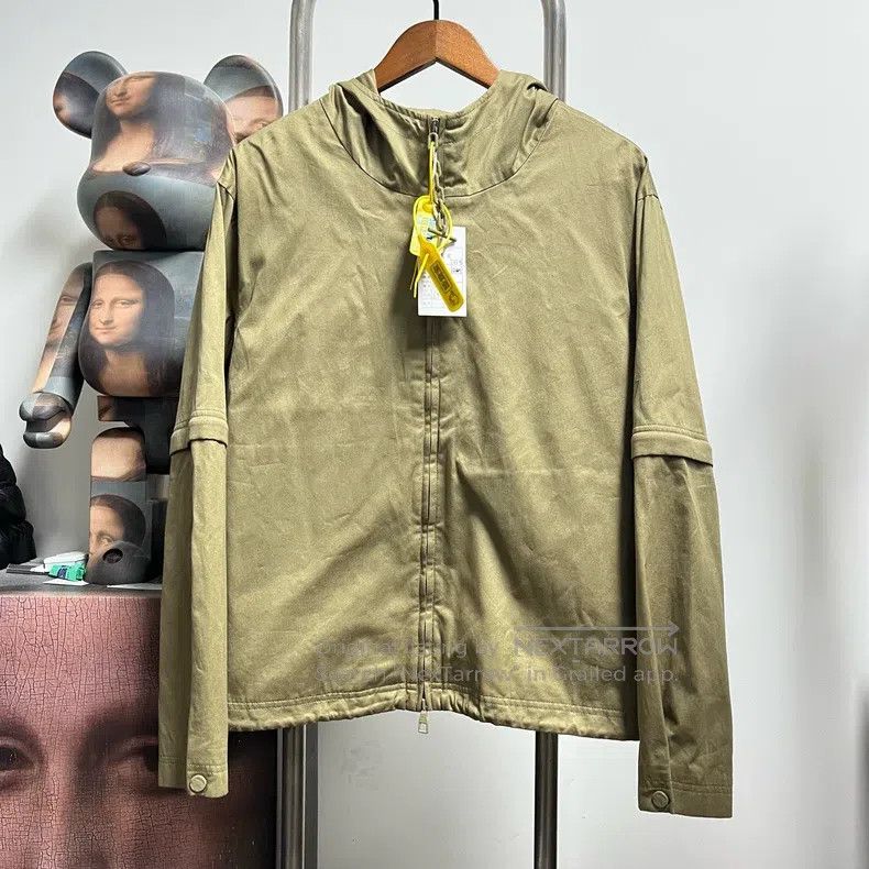 Louis Vuitton Louis Vuitton Fully printed detachable assault jacket Size US M / EU 48-50 / 2 - 1 Thumbnail