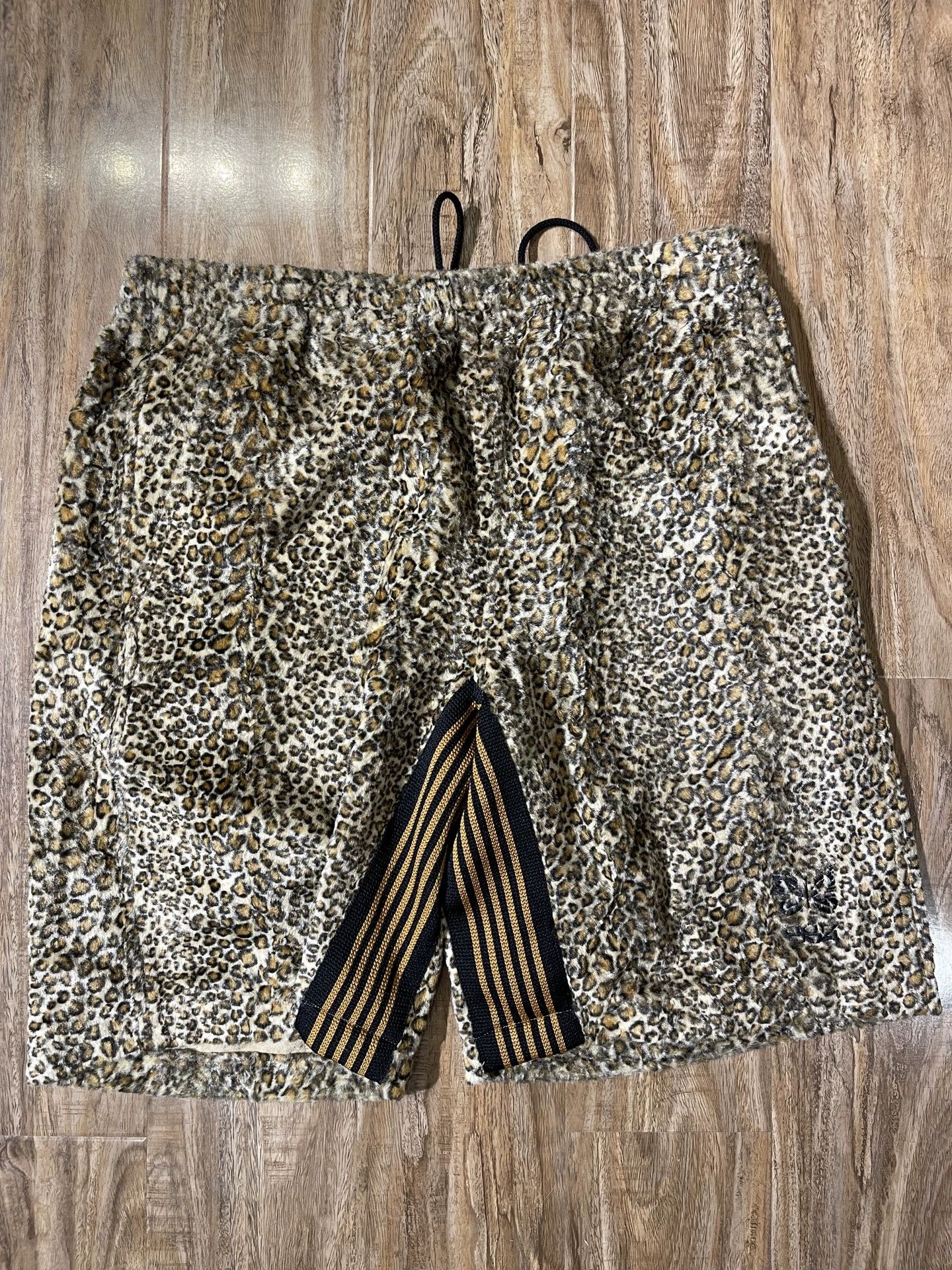 Needles NEEDLES X BEAMS SSZ Leopard Print Shorts Size US 30 / EU 46 - 1 Thumbnail