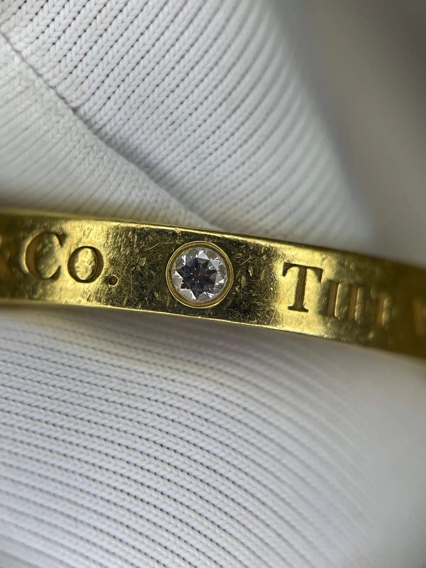 Tiffany & Co. Tiffany Gold Narrow 3-Diamond Initial Ring 49 No Accs Size ONE SIZE - 2 Thumbnail