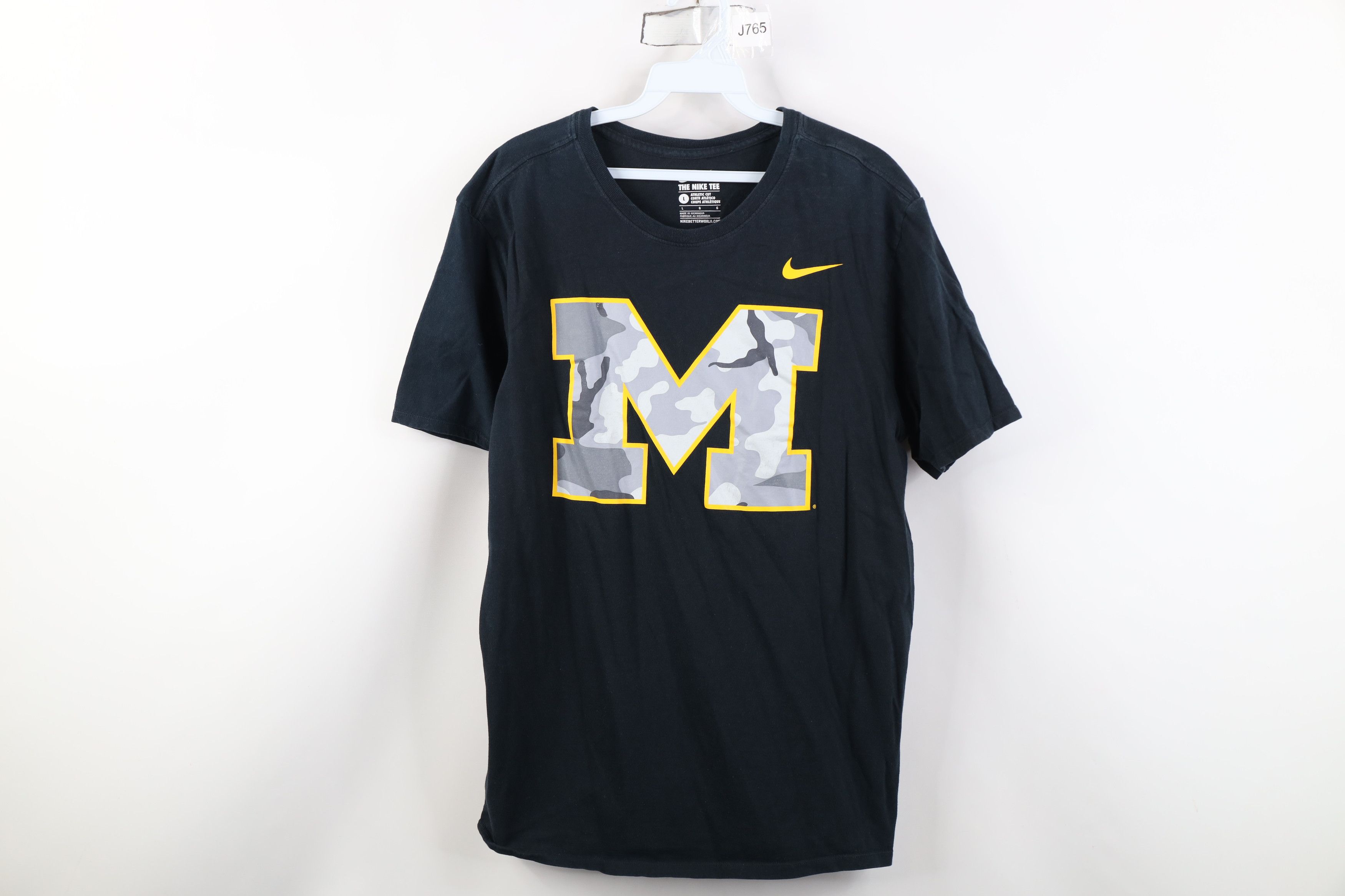 Nike Nike Cut Camouflage Block M University of Michigan T-Shirt Size US L / EU 52-54 / 3 - 1 Thumbnail