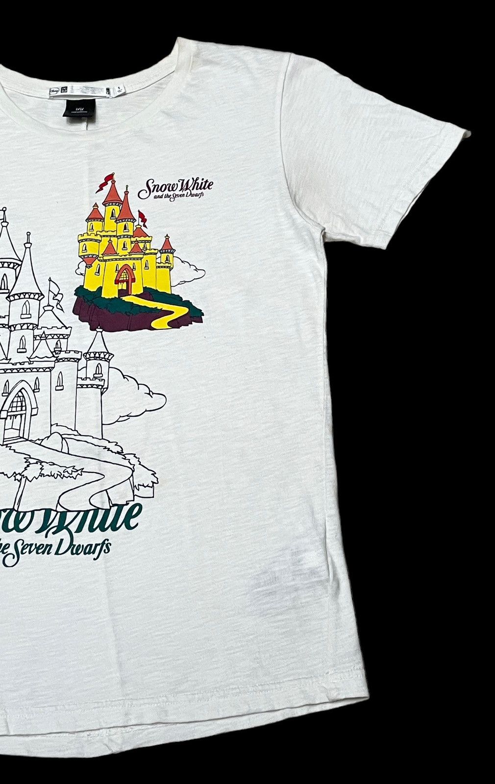 Undercover × Uniqlo × Vintage Vintage Brand Uniqlo Undercover Snow White T-Shirt 1990s Size US S / EU 44-46 / 1 - 4 Thumbnail