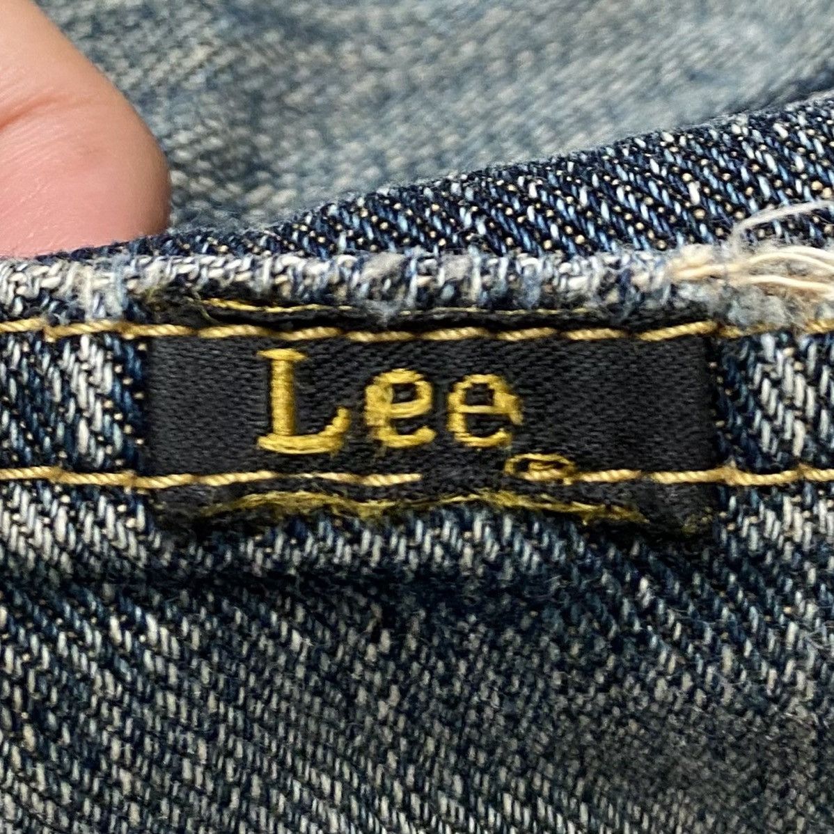 Lee × Vintage Vintage Brand Lee Buckle Back Jeans 1990s Size US 29 - 10 Thumbnail